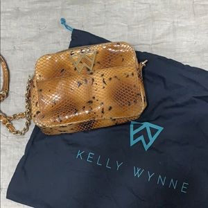 Kelly Wynne - Mingle Mingle Mini